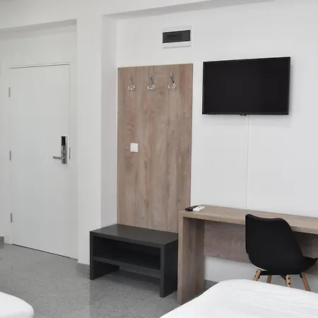 Centar Мотель 3*